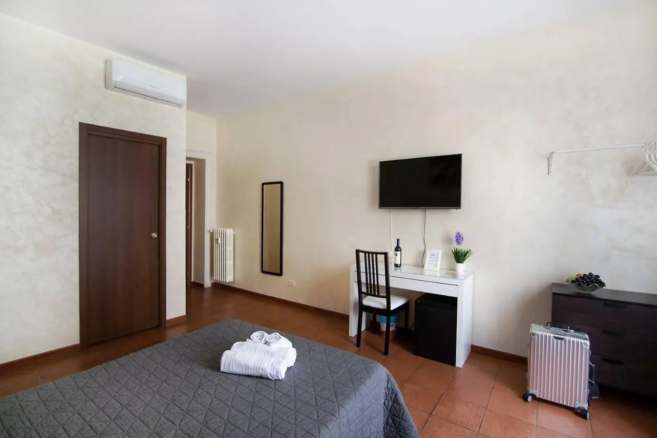 Roma Enrico Guesthouse location