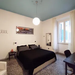 Locazione Turistica San Giovanni, Via Voghera Maison d'hôtes