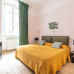 Domus Castroni Scipioni Bed and breakfast