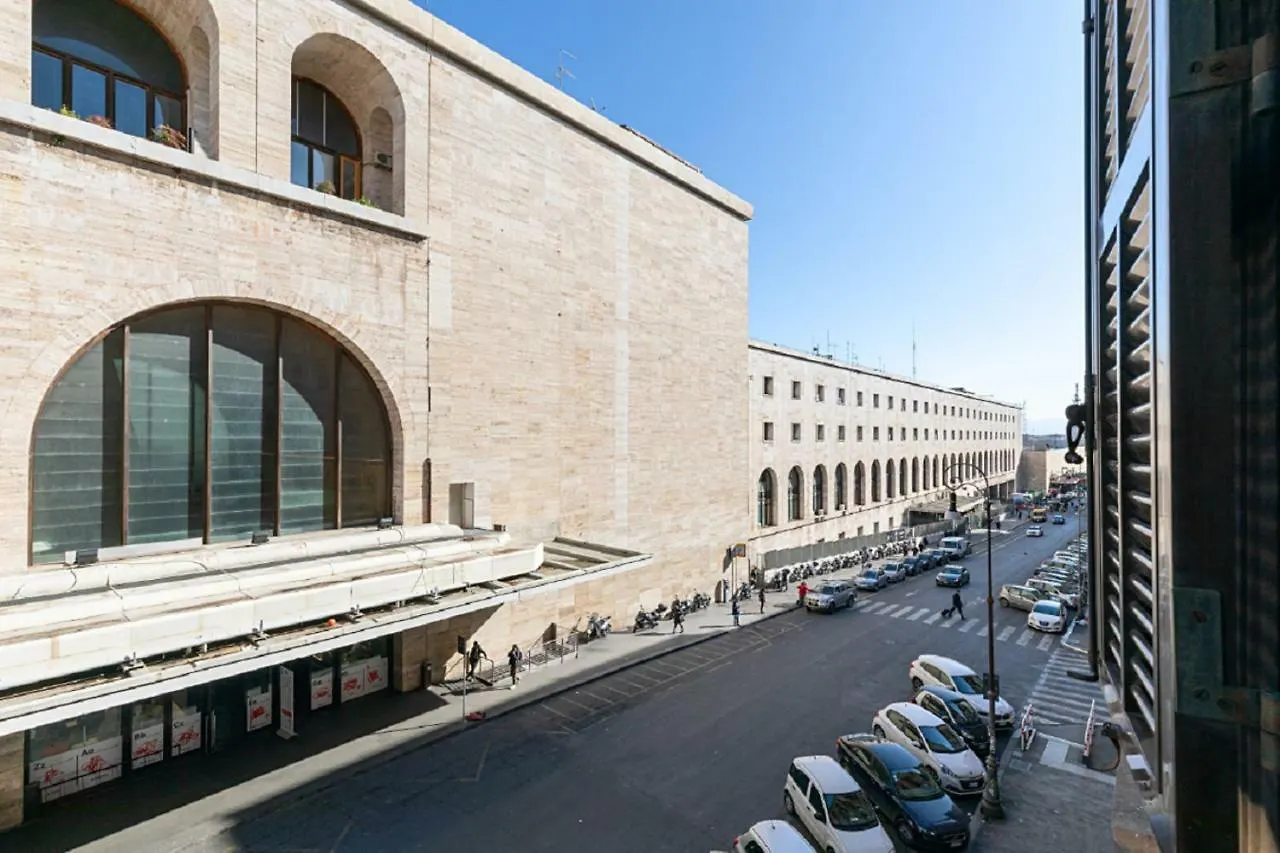 Roma Enrico Guesthouse Гостевой дом