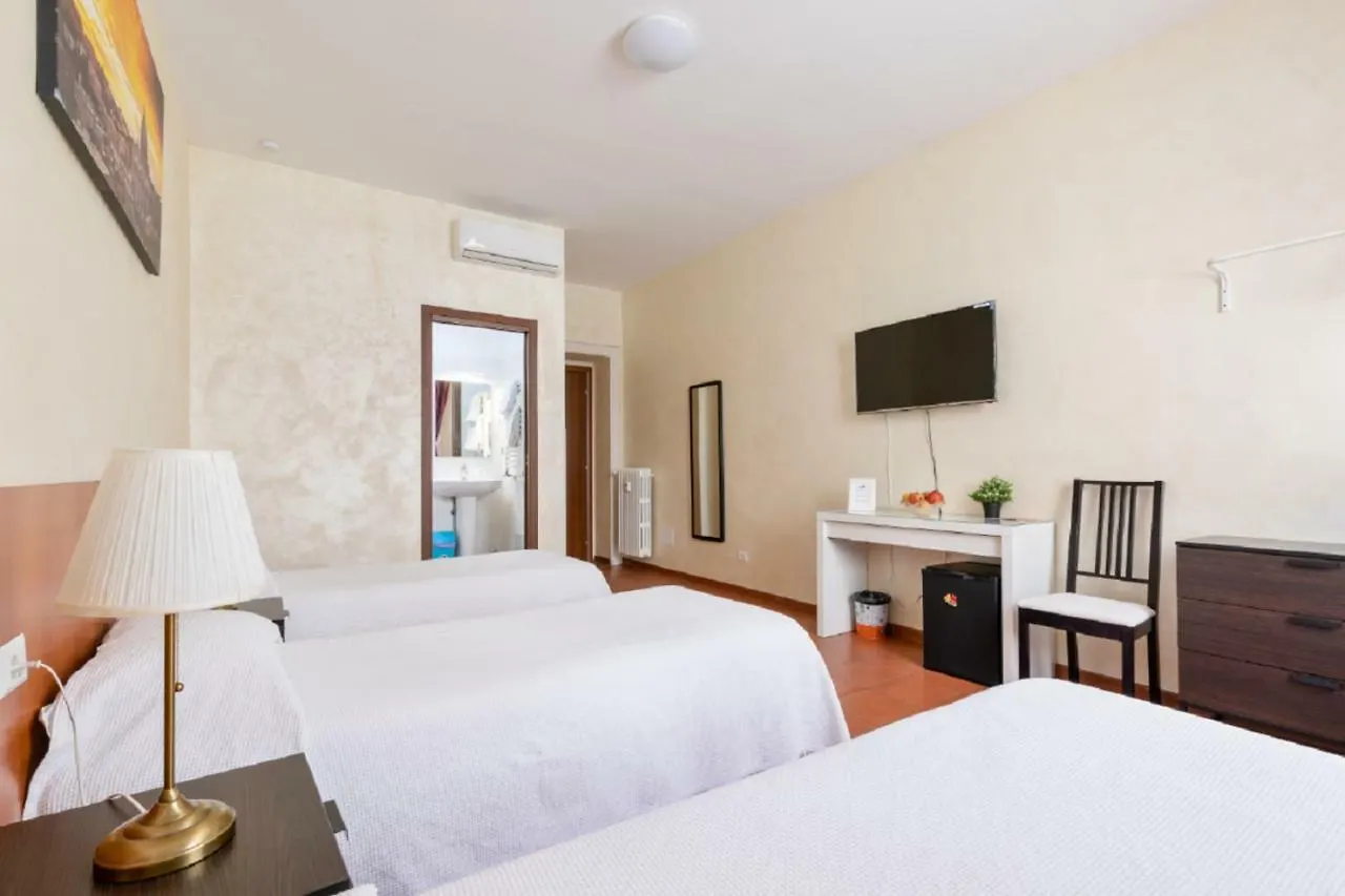 Гостевой дом Roma Enrico Guesthouse