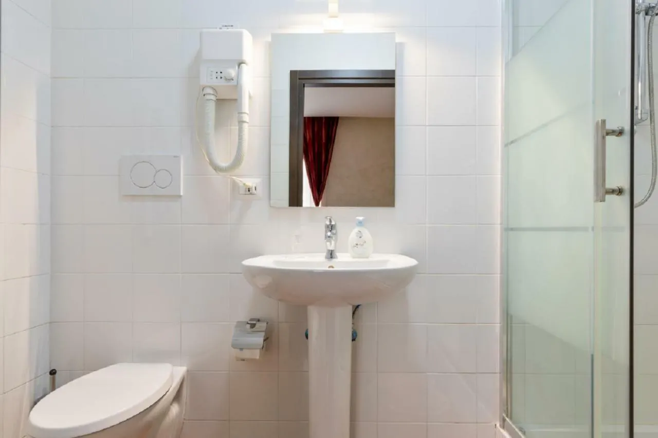 Roma Enrico Guesthouse Гостевой дом Рим