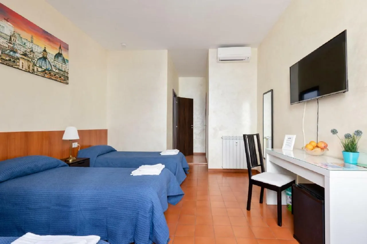 Roma Enrico Guesthouse 0*, Рим